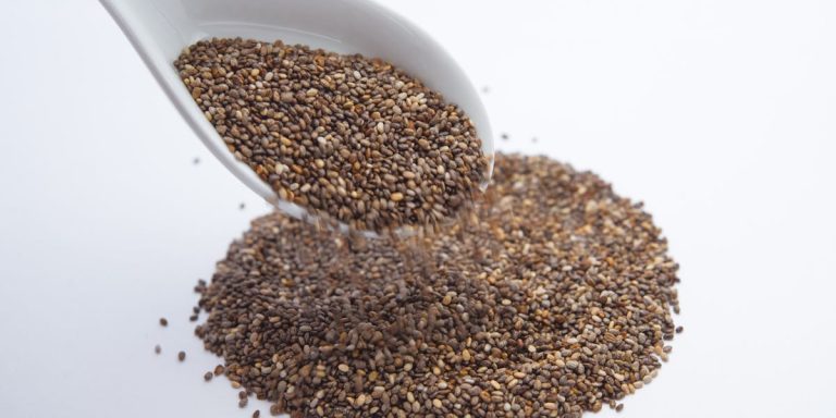 Chia Seeds and Beetroot Powder: A Powerful Combo for Health